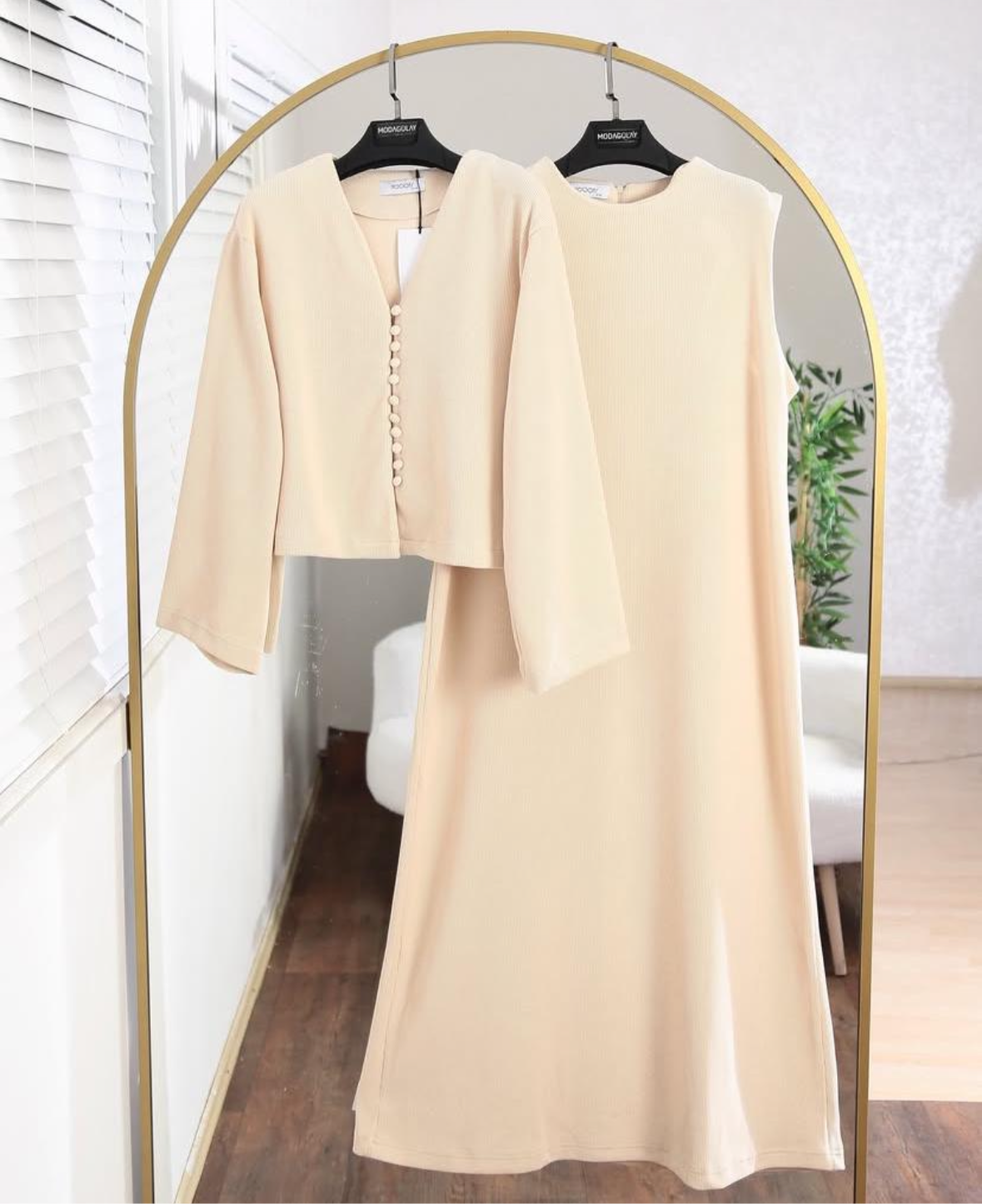 ROBE EN TRICOT AVEC GILET marron clair